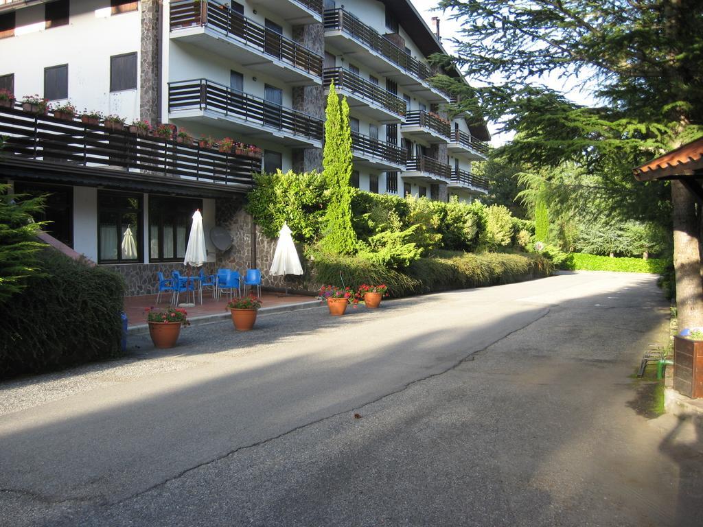 Le Tre Rose Montagna Apartman Camigliatello Silano Szoba fotó